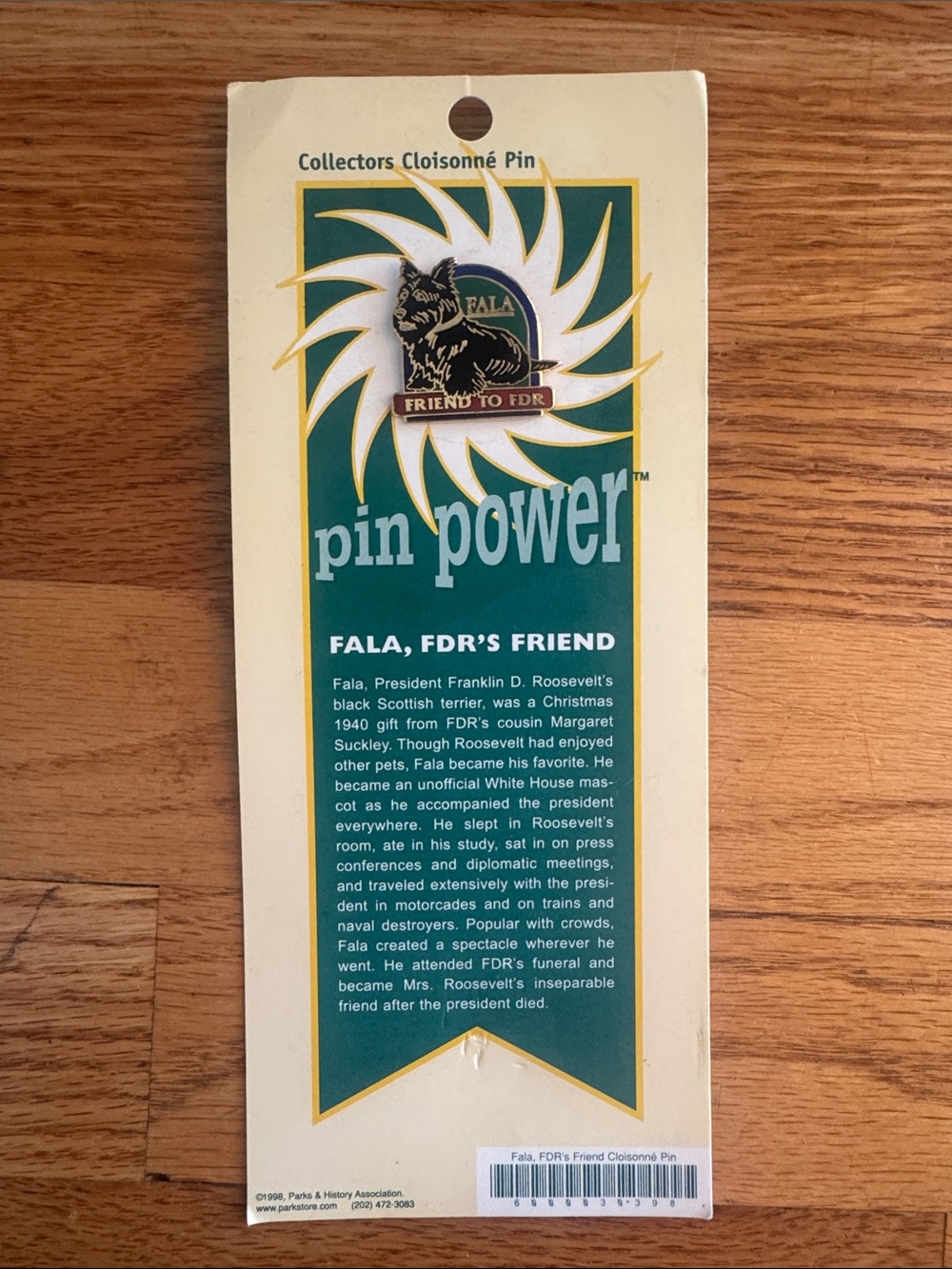 Vintage FDR’s Friend Pin Power Fala Cloisonné Pin - Green & Gold - lapel pin
